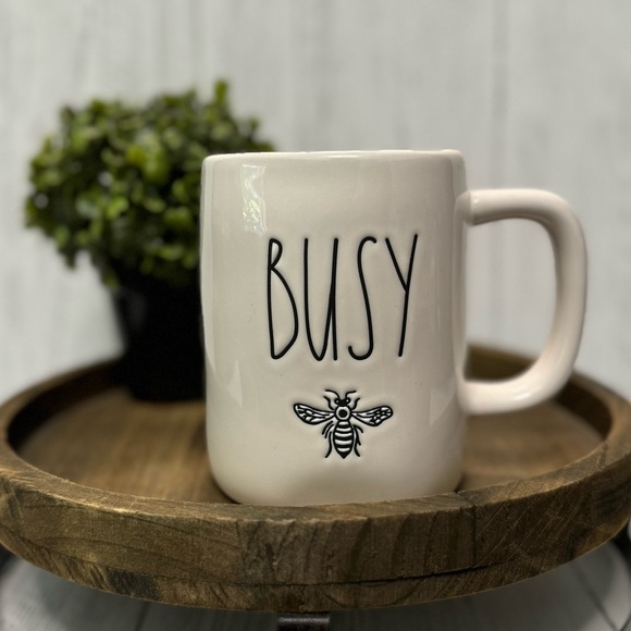 Rae Dunn BUSY BEE large Letter mug - Picture 1 of 2